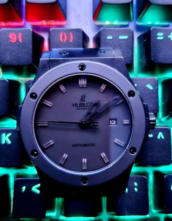 Hublot peguei numa dívida no estado para quem conhece pra sair hj