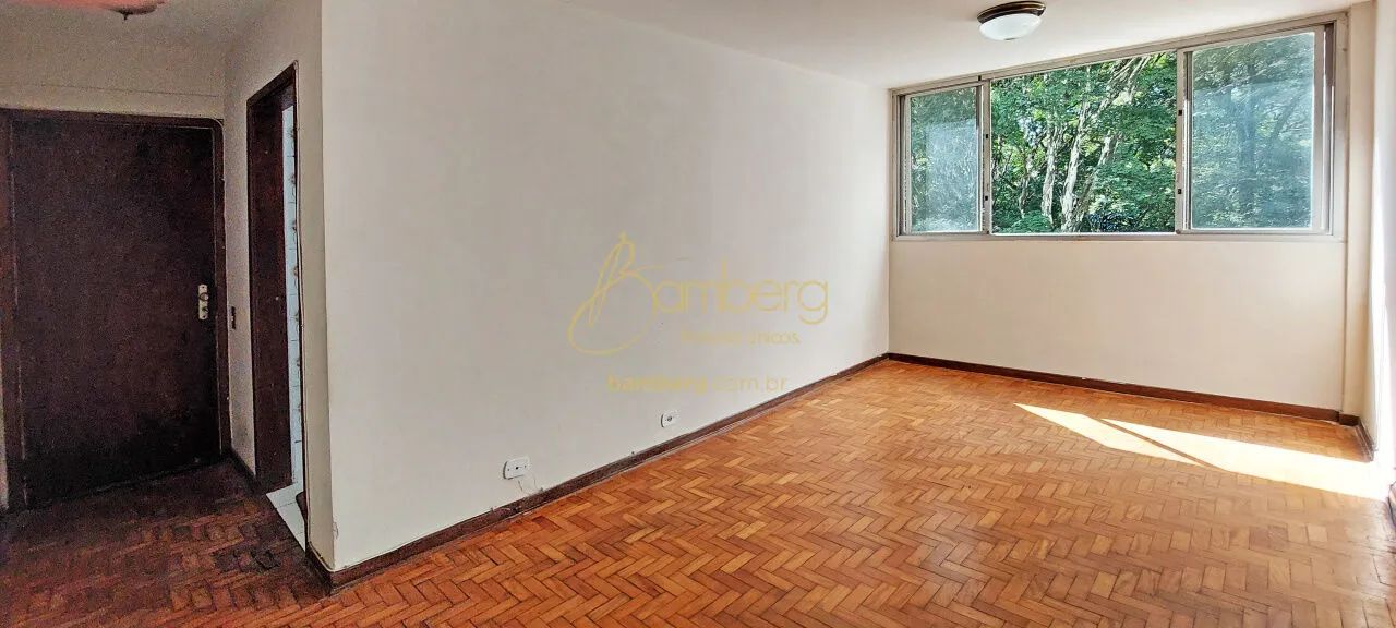 Apartamento, no Brooklin, com 2 dormitórios, a poucos metros da Berrini e de frente para u