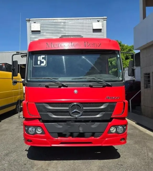 Atego Bau 2015
