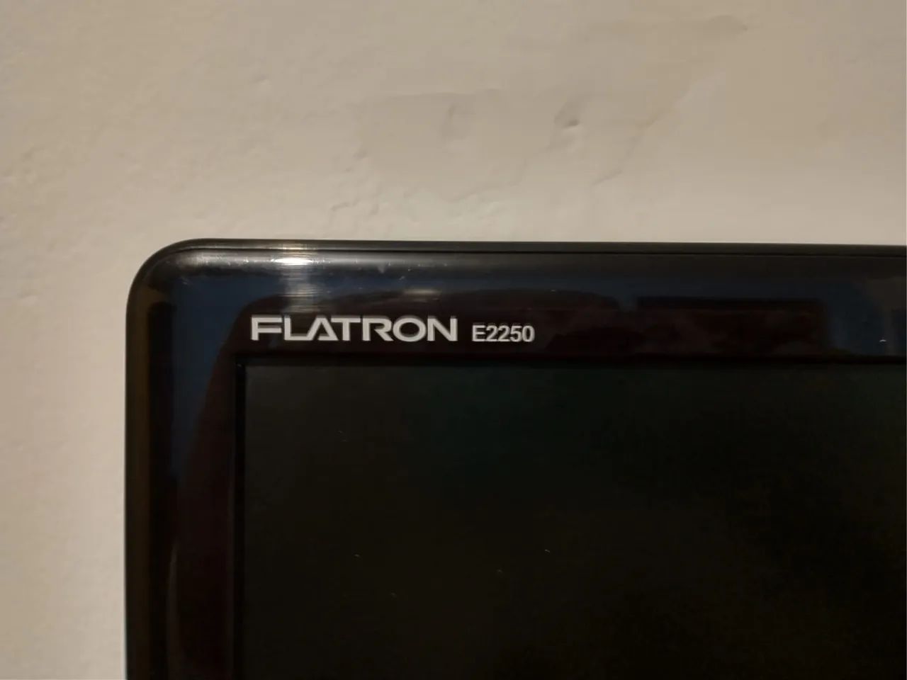 Monitor LG E2250 - Foto 2