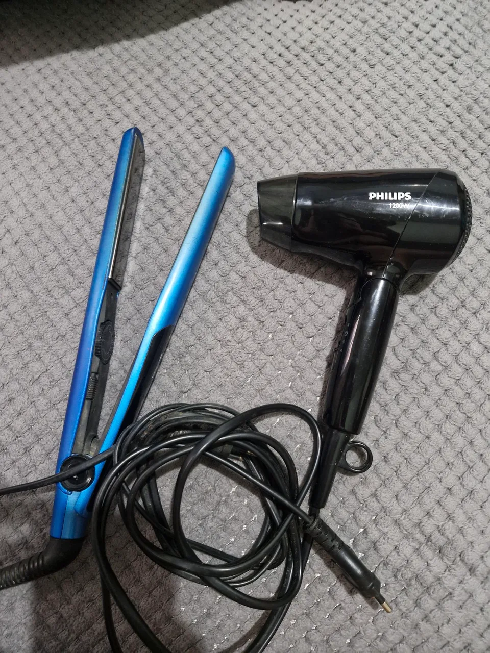 Secador de Cabelo Philips e Chapinha