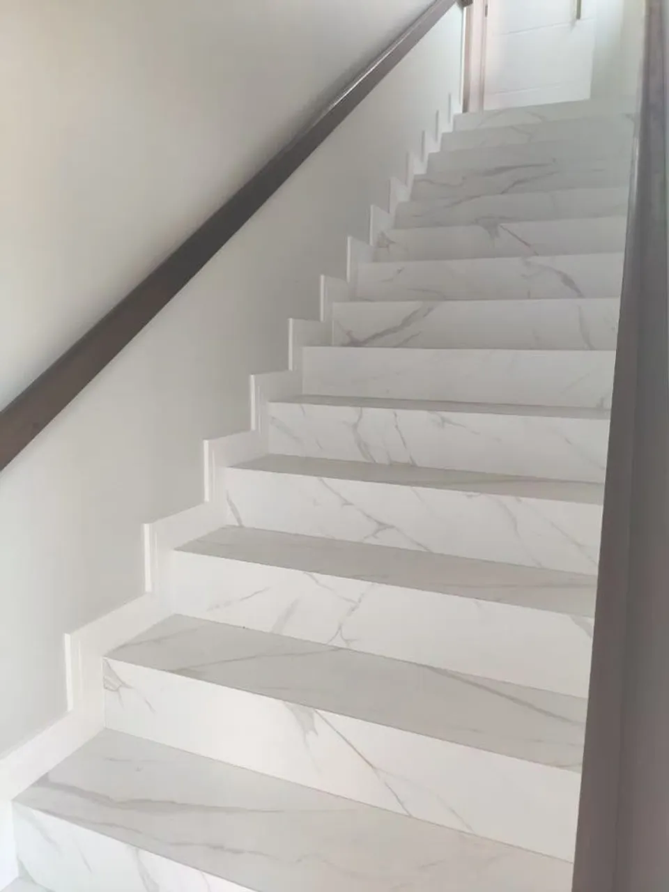 Revestimento em escada com Porcelanato