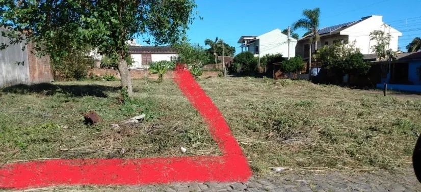 Terreno a uma quadra da faixa de São Pedro 