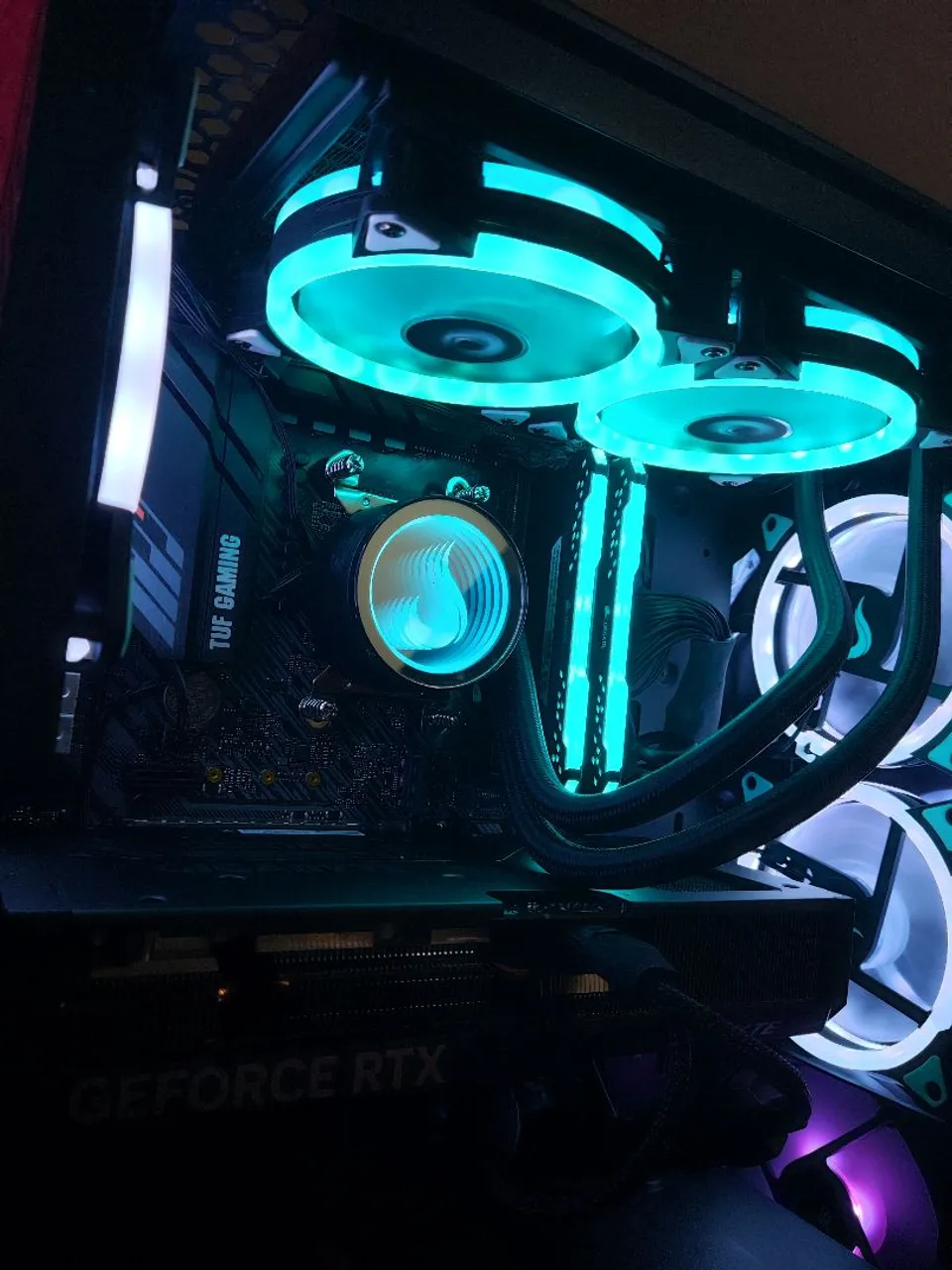 Pc Gamer - Ryzen 7 5800x + RTX 4070