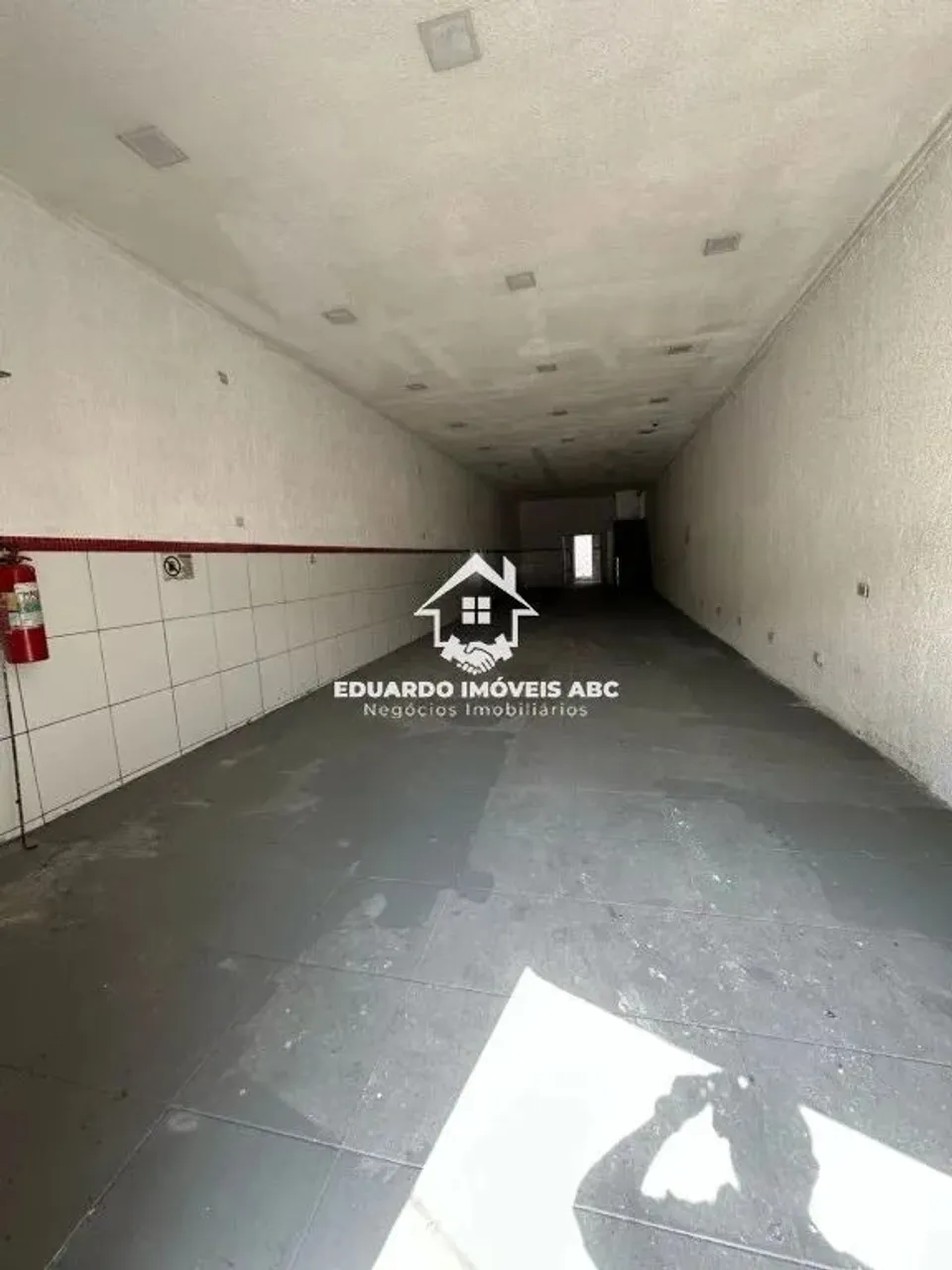 Sala Comercial para Locação, 200 m²