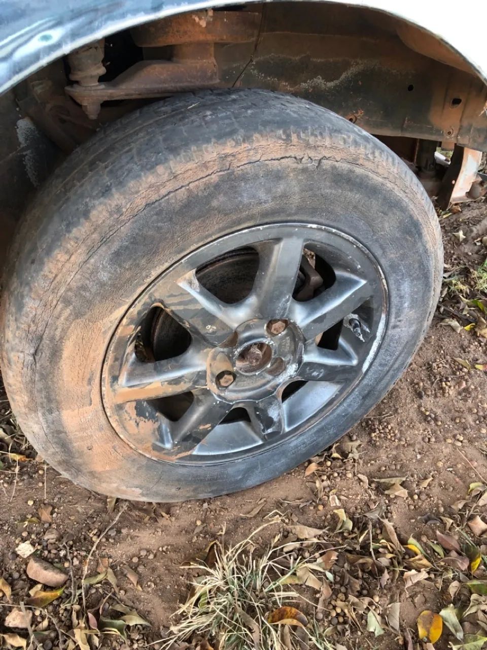 Peças para carro - Rodas e lataria - Foto 4