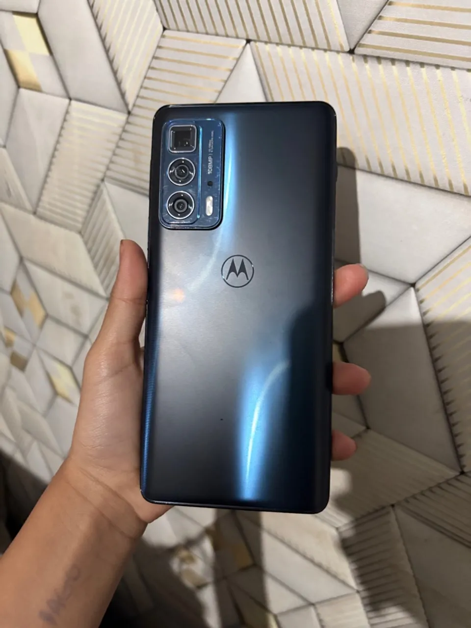 Celular Edge 20 pro 256 GB e 12 RAN. zap *