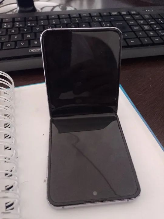 Z flip4 Retirada de peças 500,00 - Foto 3