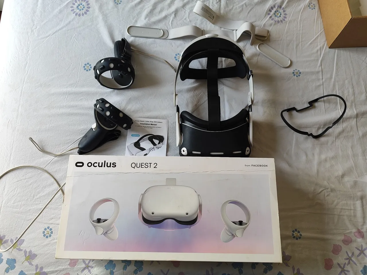 Quest2　64GB Oculus Quest 2 64GB VR Gaming Headset P/N: 345-00661-01
