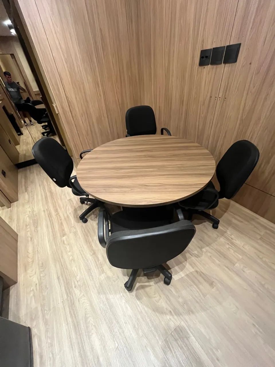 Mesa de Reunião 4 Cadeiras