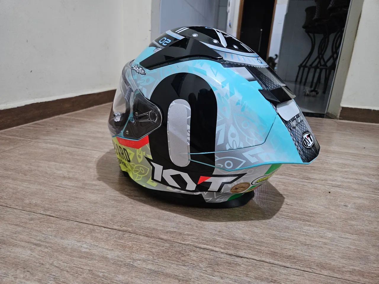Capacete KYT R2R Max Foggia Misano tamanho 56 - Foto 2