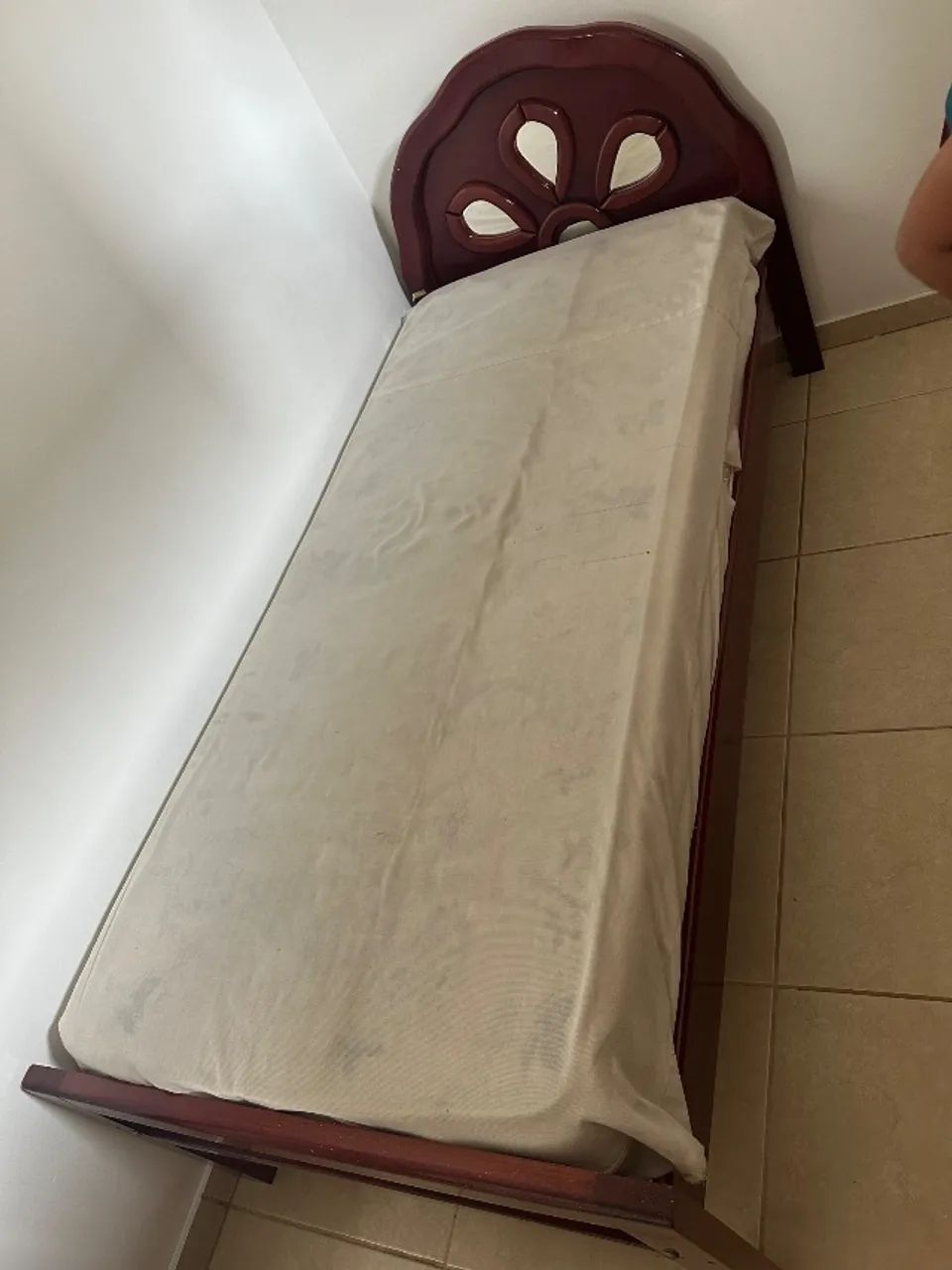 Cama e colchão de solteiro - Foto 2