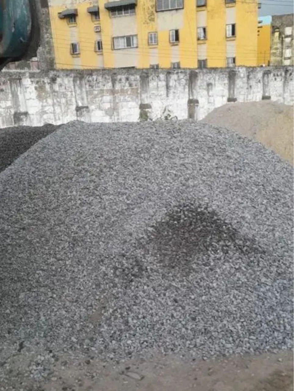 Areia e brita para concreto - Entrega rápida! - Foto 3