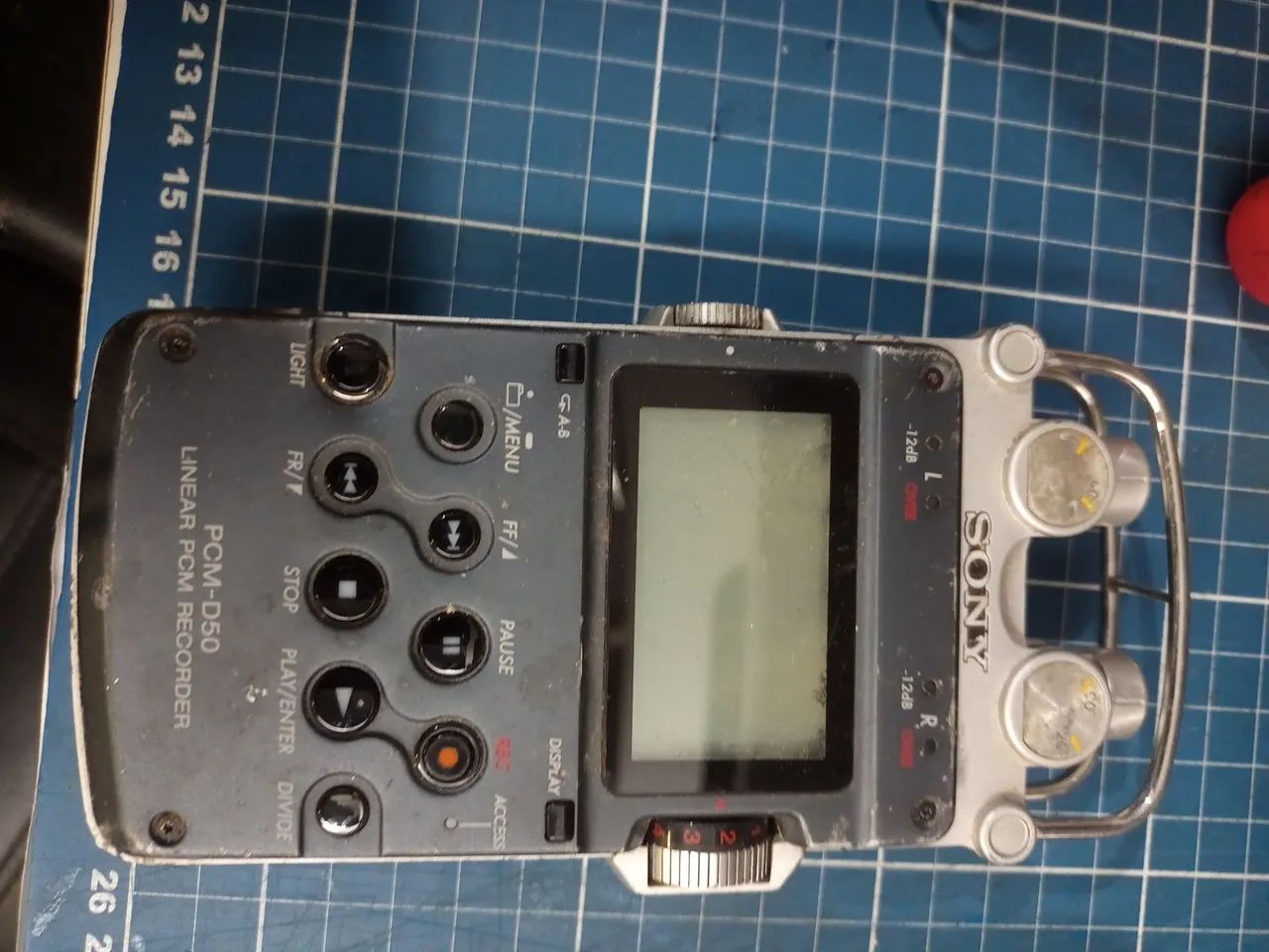 Gravador de áudio para reparo 