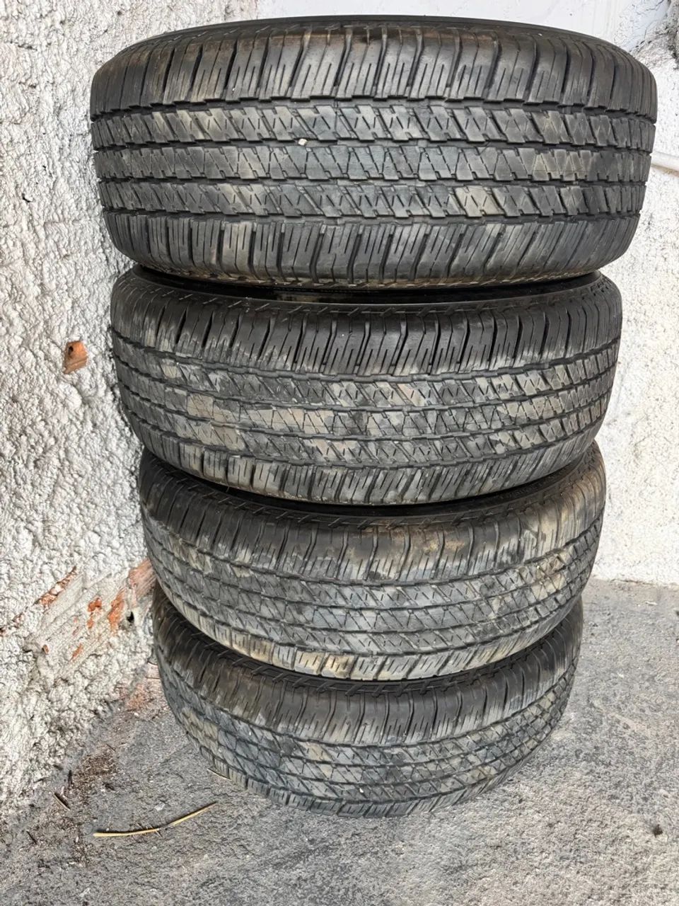 Pneus Bridgestone 265/60 r18