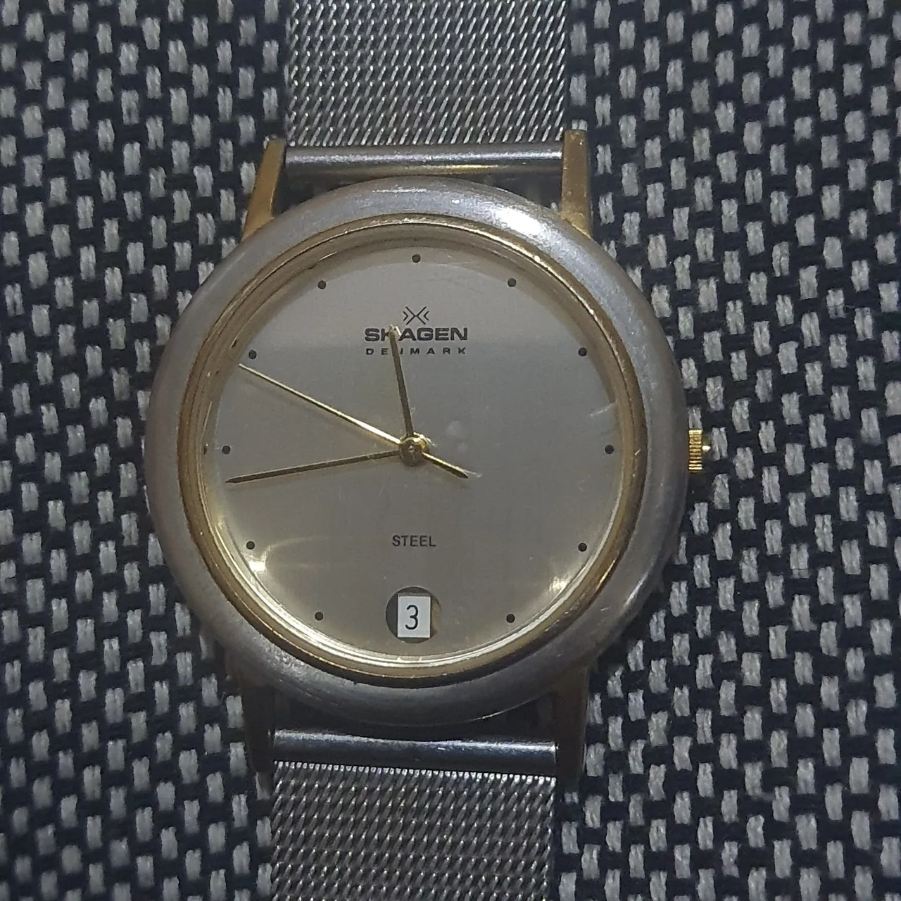 Relógio Skagen Denmark Minimalista - Prata/Dourado