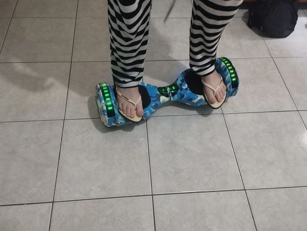 Hoverboard com Luzes LEDe bluetooth 
