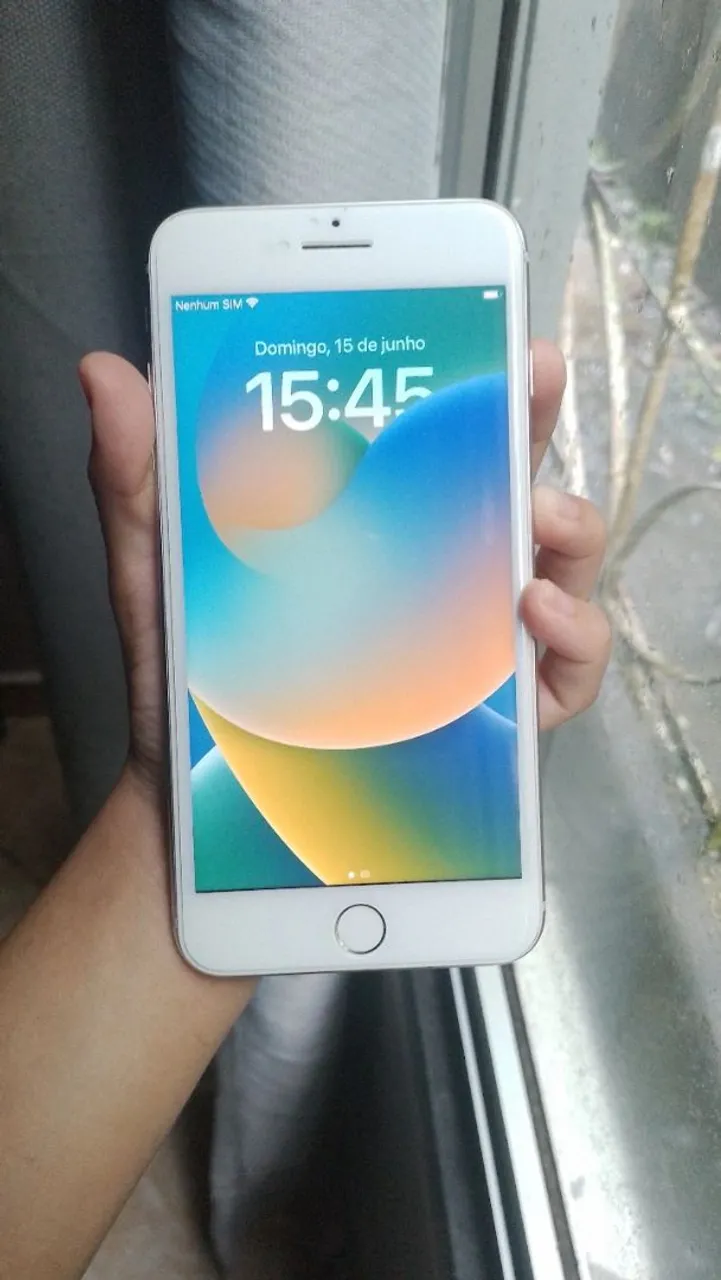 iPhone 8 Plus 256GB - Ótimo estado (pequeno detalhe)