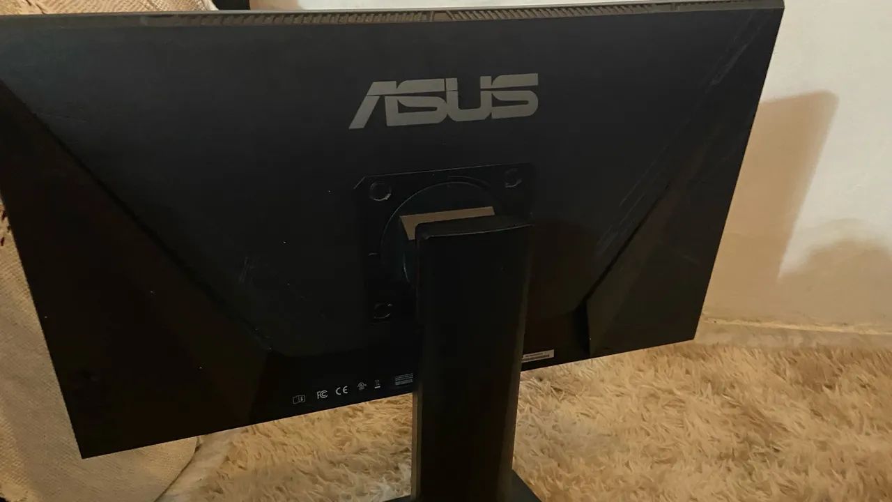 Monitor ASUS 165hz / 0.5ms - Foto 2