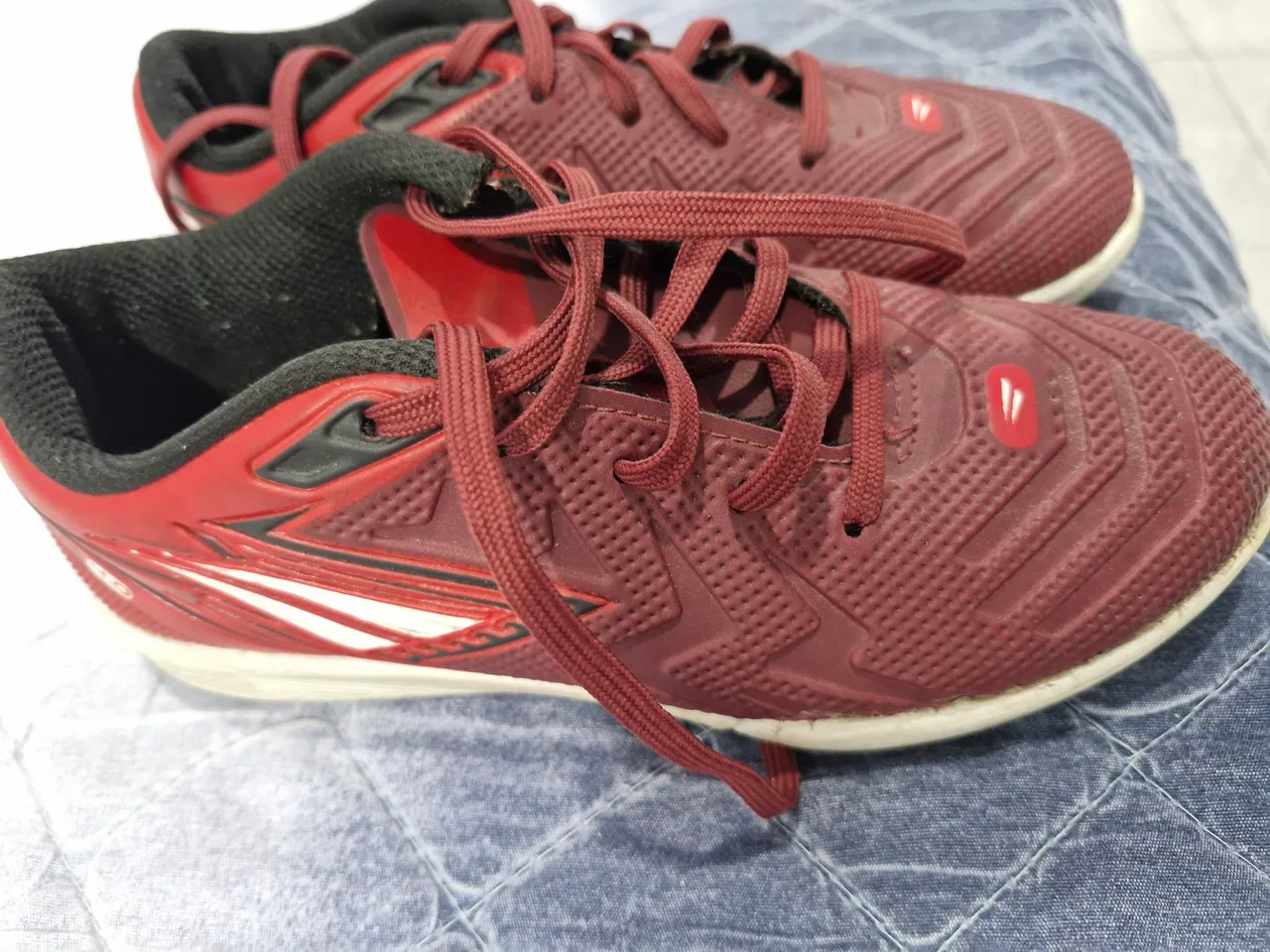 Chuteiras Vermelhas - Perfeitas para o seu jogo!