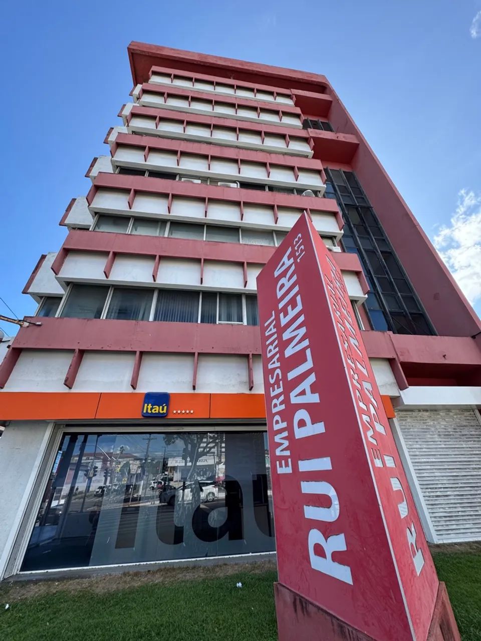 SALA COMERCIAL NO RUI PALMEIRA. Farol! Oportunidade 