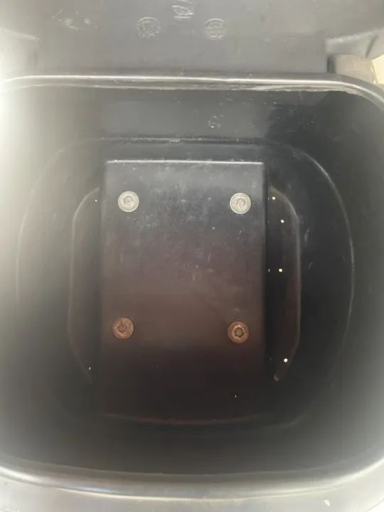 Baú 80 litros + suporte - Foto 6