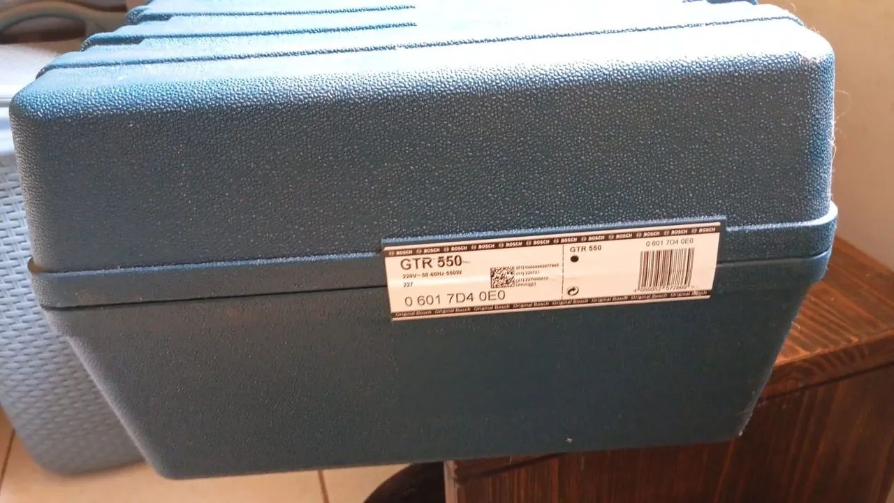 Lixadeira de Parede Bosch GTR 550 com Maleta 220V - Foto 2