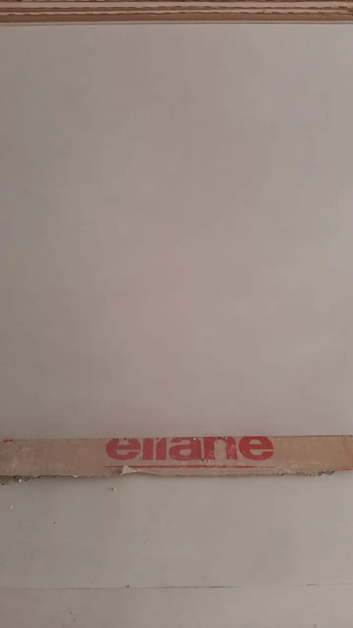 Revestimento Porcelanato Acetinado 90x90 Eliane - Munari Branco e Dolmen Cinza - Novo