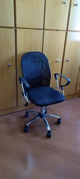 Cadeira de Escritório Giratória Ergonômica - Foto 5