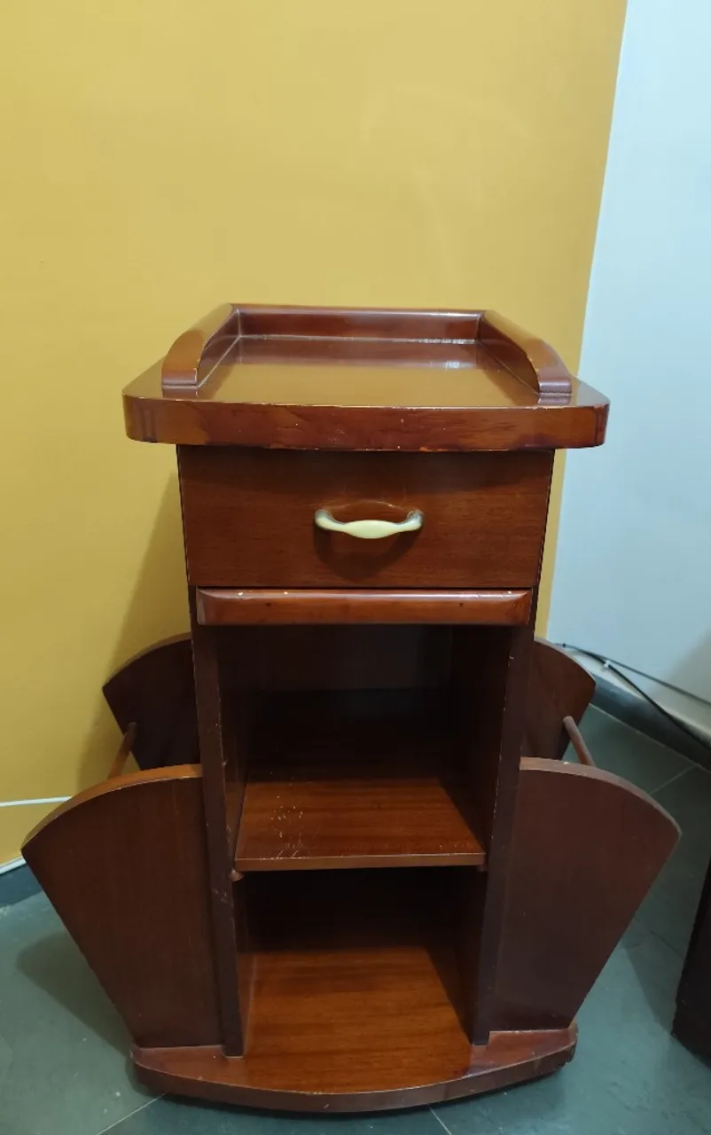 Mesa de telefone vintage ?