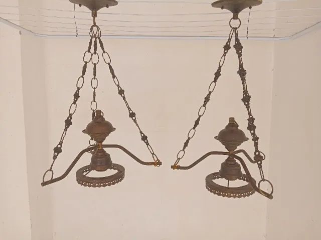 Lustre de metal antigo!