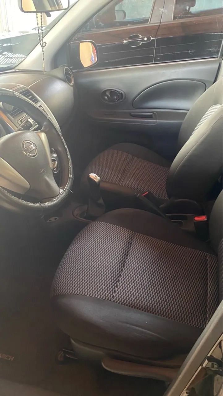 Vendo nissan march preto - Foto 5