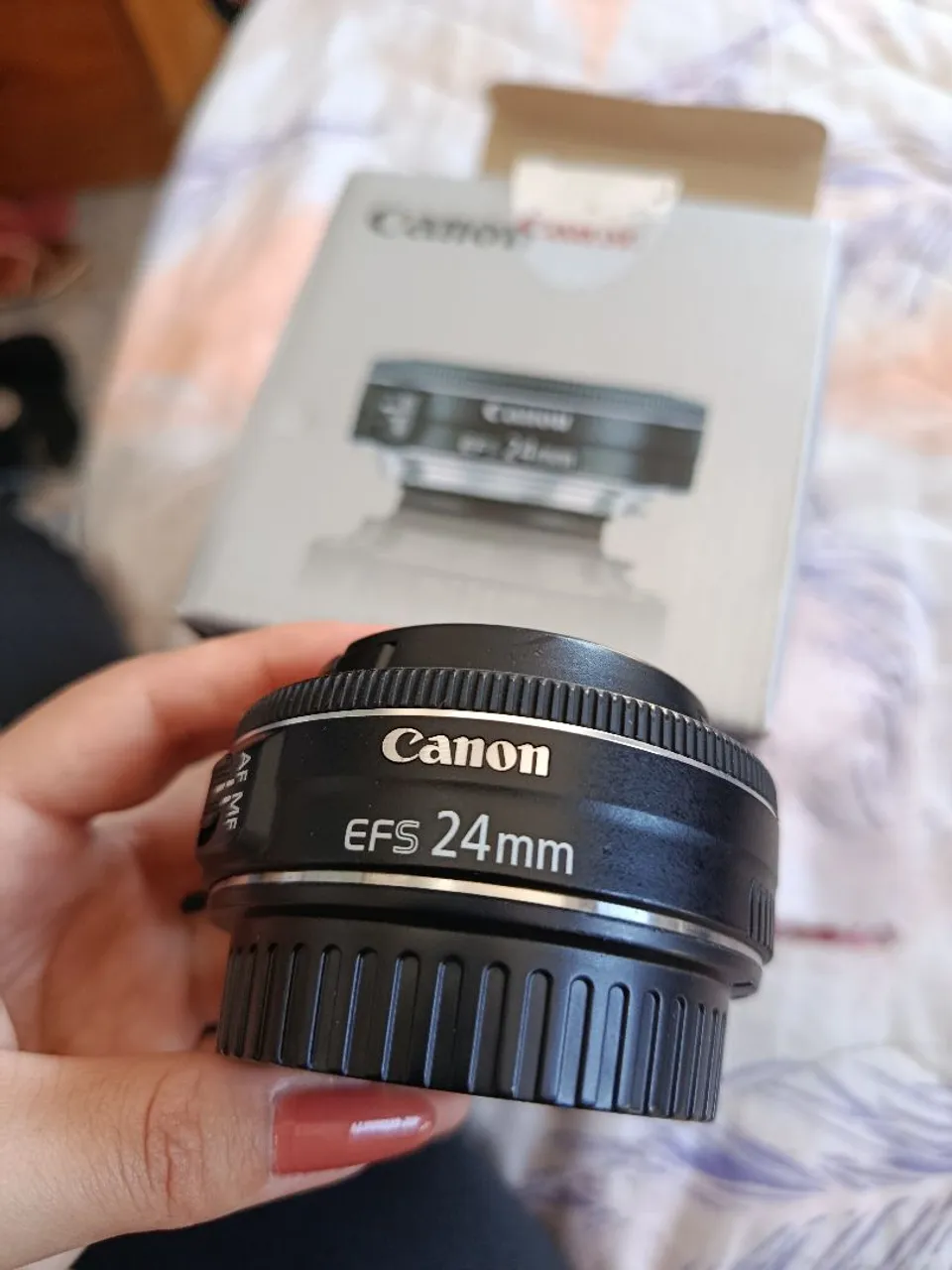 Lente Canon EF 24mm f/2.8 STM