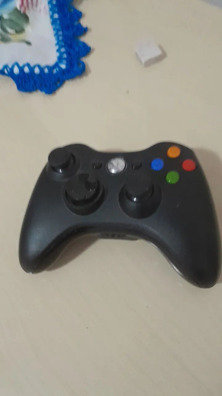 10 jogos ORIGINAIS de Xbox 360 + 2 controles ORIGINAIS de BRINDE