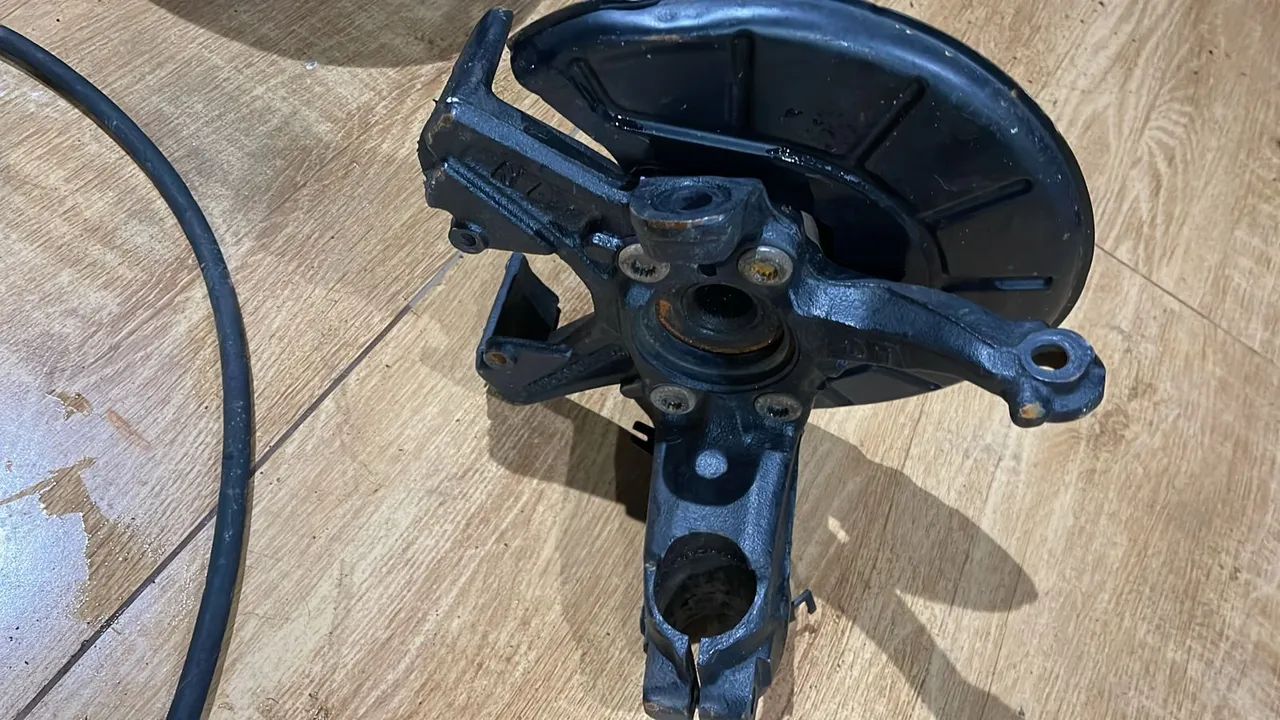 Montante de Suspensão Dianteiro esquerdo do jetta  - Foto 3