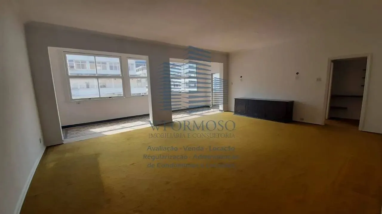 Apartamento com garagem à Venda na Rua Barata Ribeiro, Copacabana - RJ