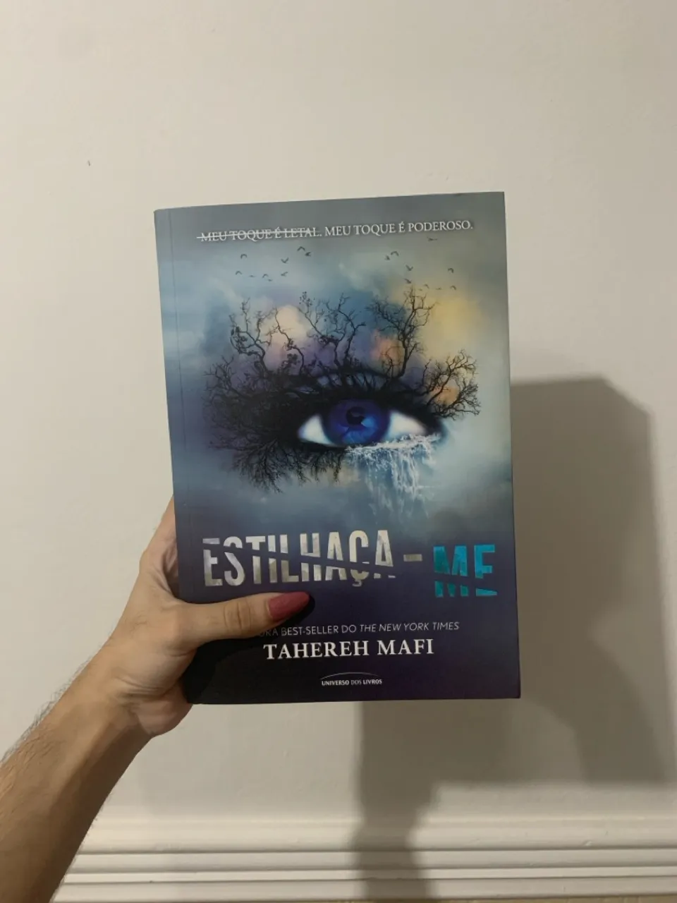 Livro Estilhaça-me - Tahereh Mafi