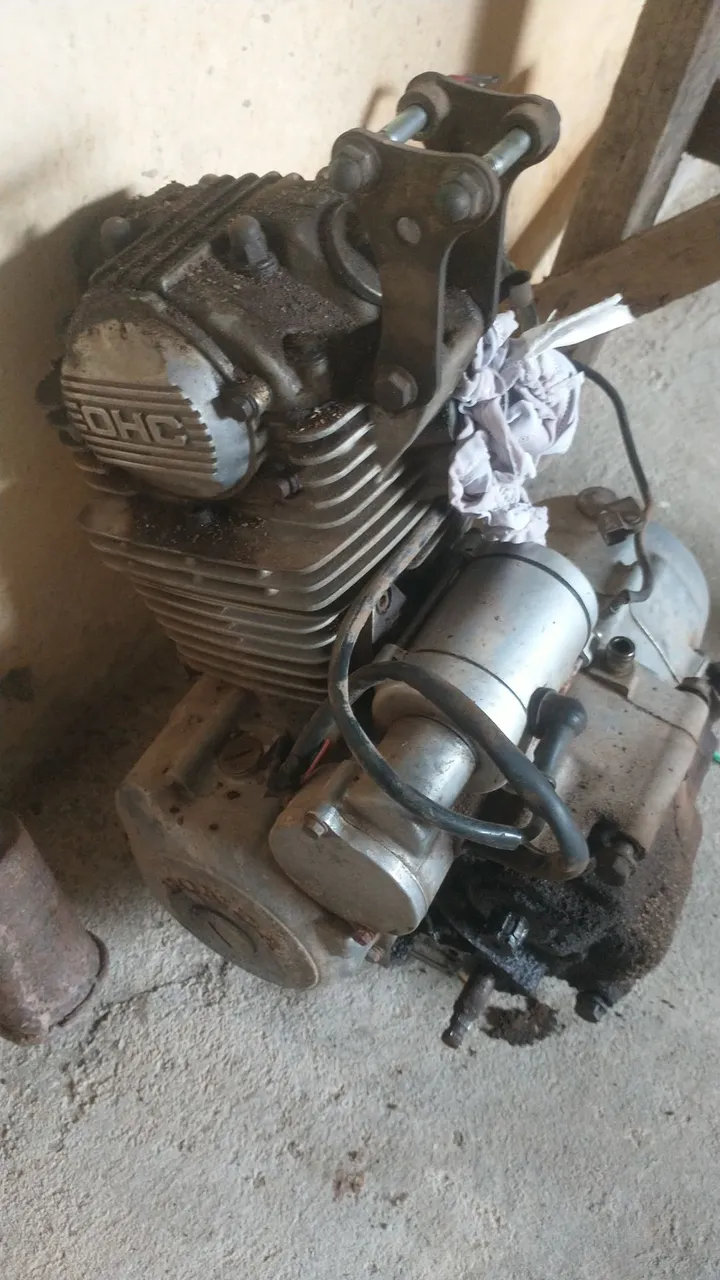 Motor 200,600 $
