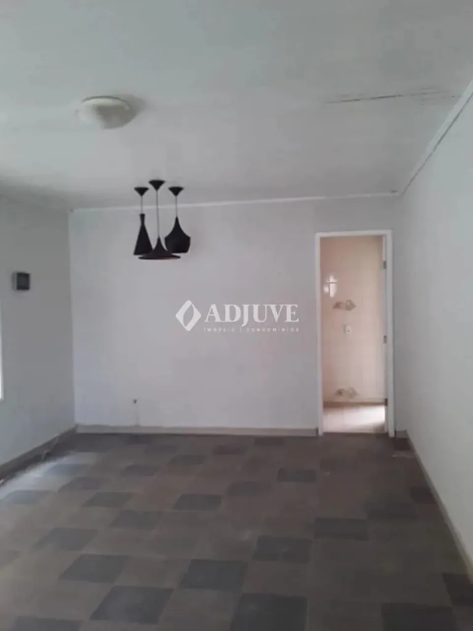 Casa à venda no Centro de Rio das Ostras, 2 quartos, edícula com 1 quarto, área goumert co