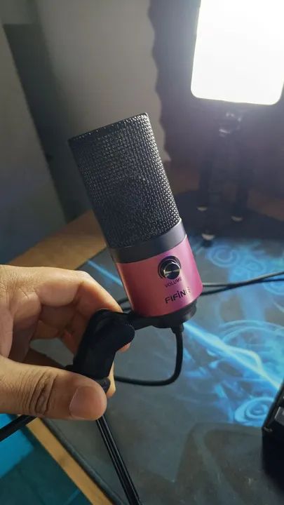 Microfone Fifine k669 para Streaming e Gravações 