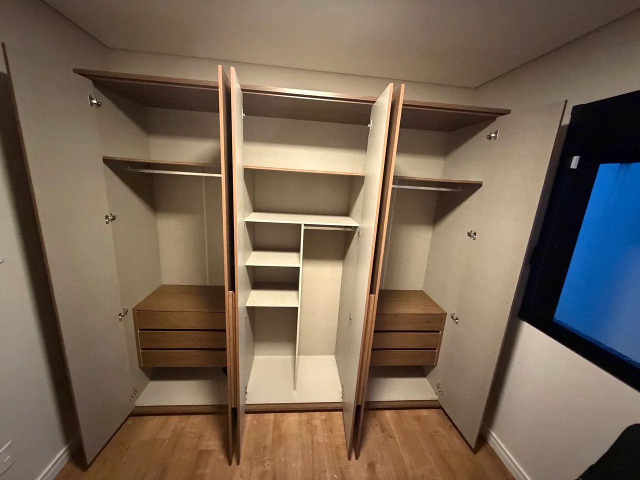 Guarda roupa64308568637185121