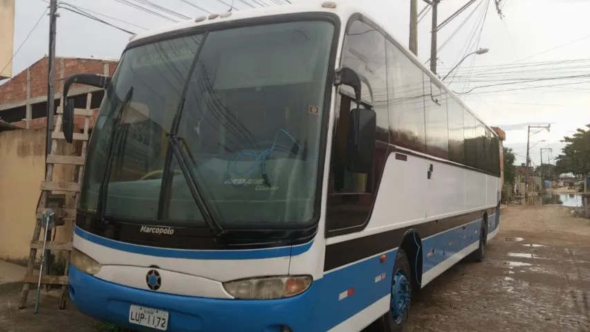 Vendo ônibus M Benz Marcopollo andare -ANO 2006 - 52 lugares com ar condicionado MB o500