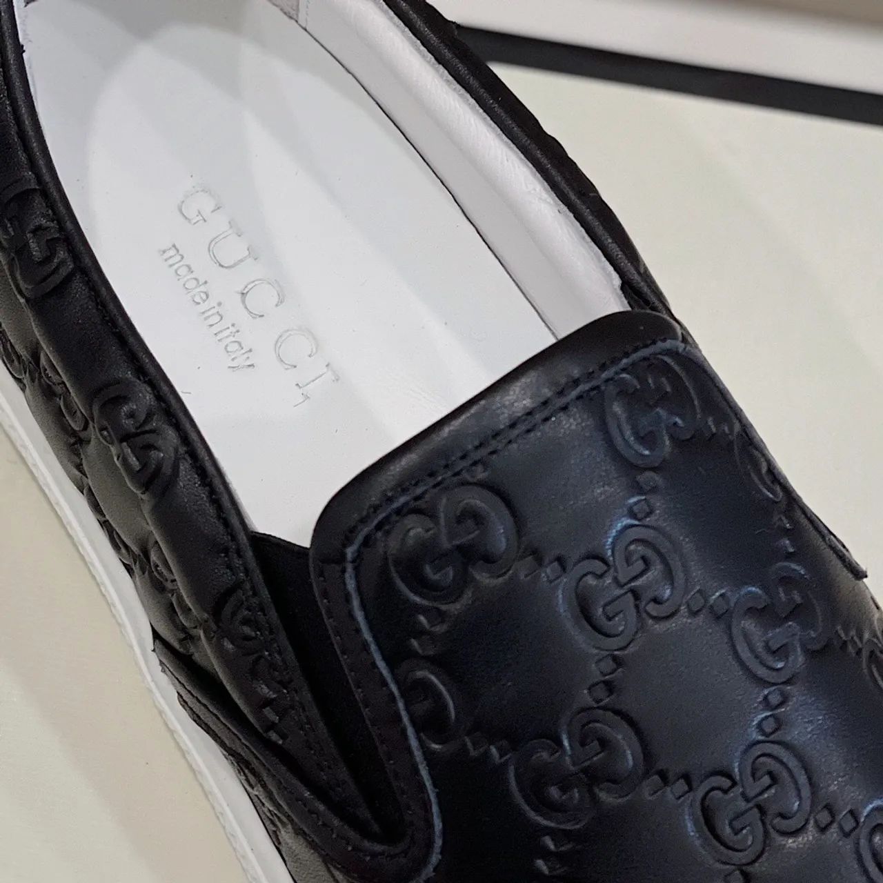 Tênis Gucci Slip-on   - Foto 2