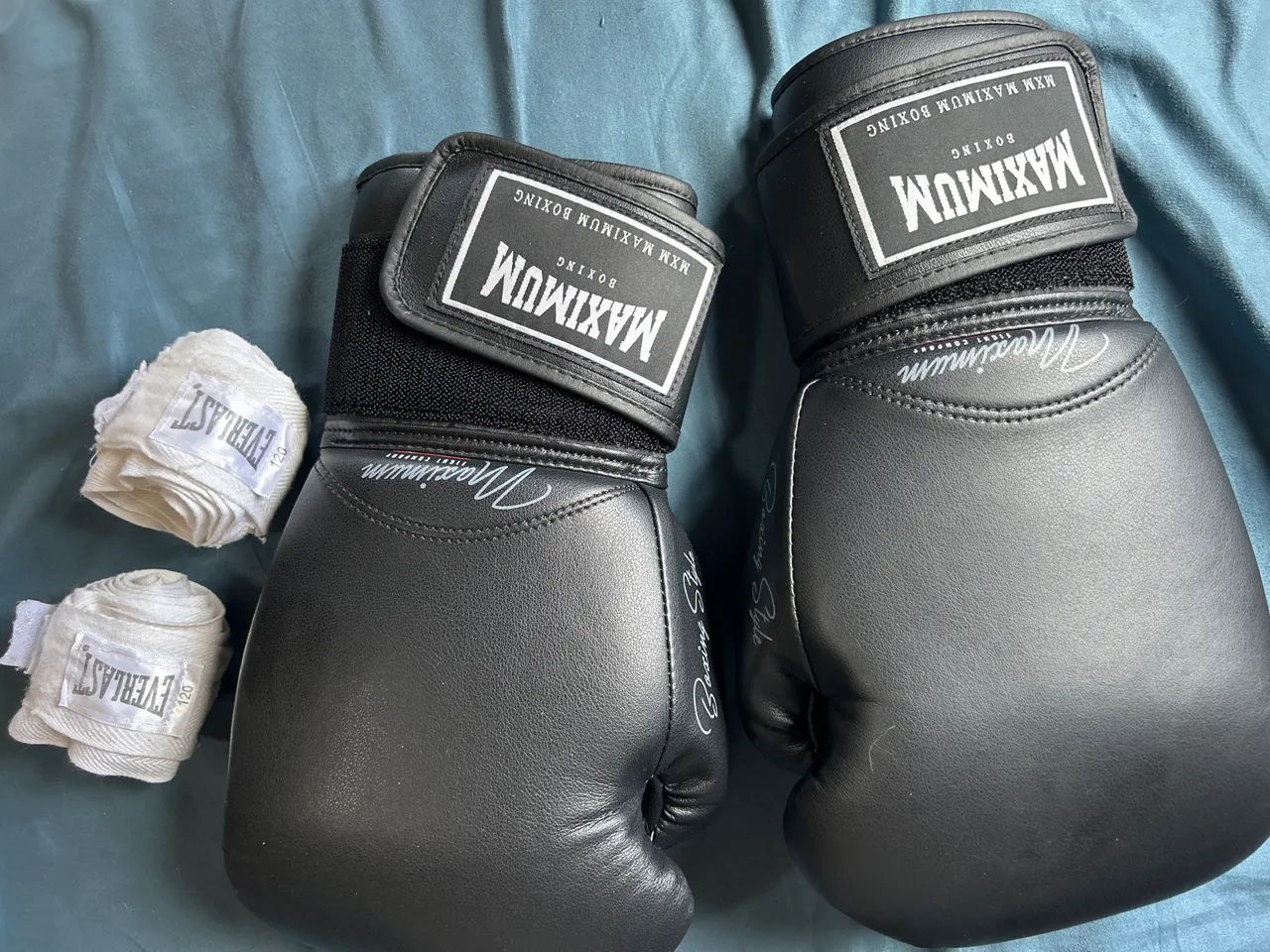 Luva maximum boxing 16oz + bandagem 3 metros everlast