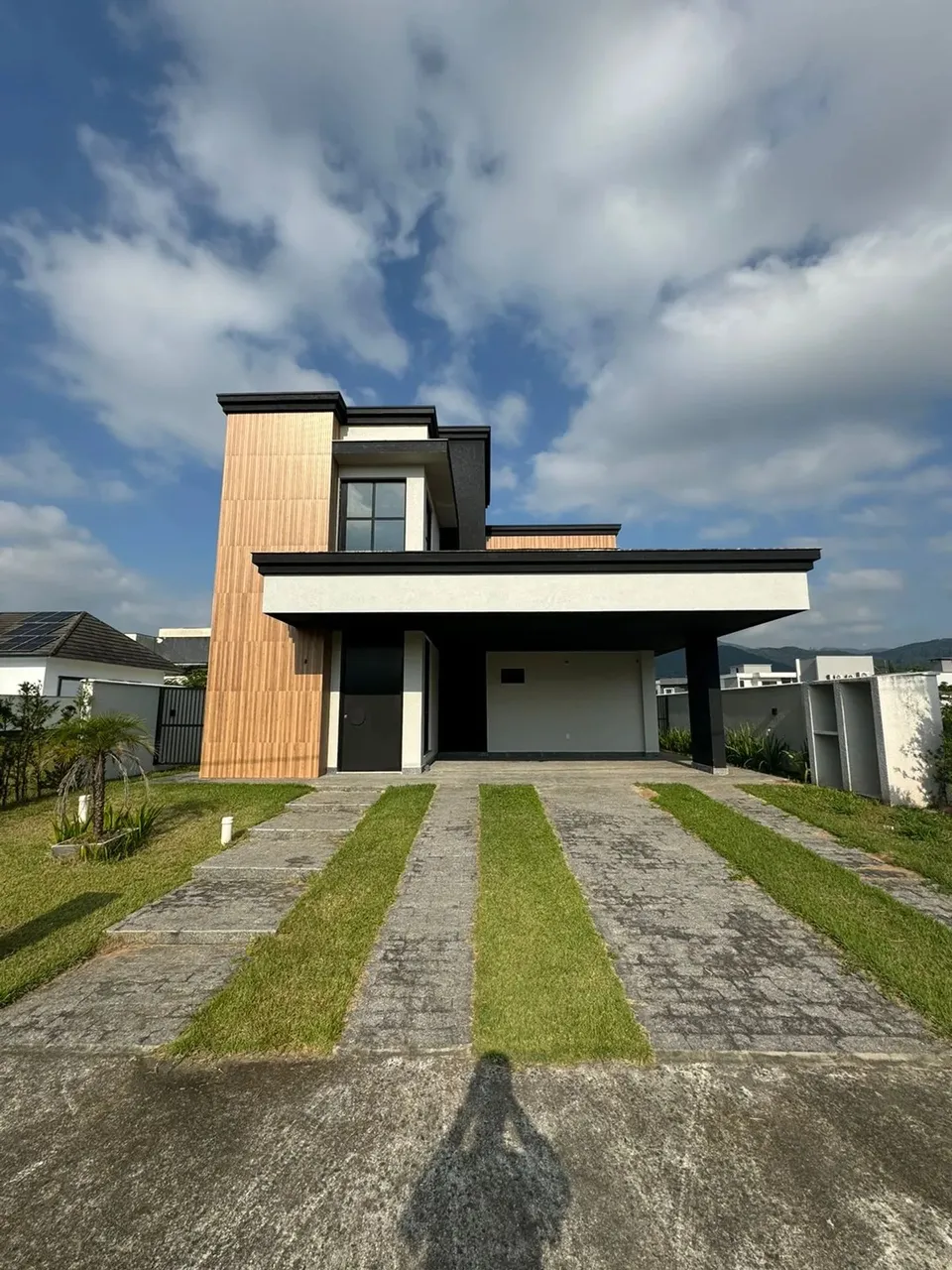 CASA CONDMONIO PRONTA PARA MORAR COM PISCINA EM SANTA REGINA - CAMBORIÚ - SC