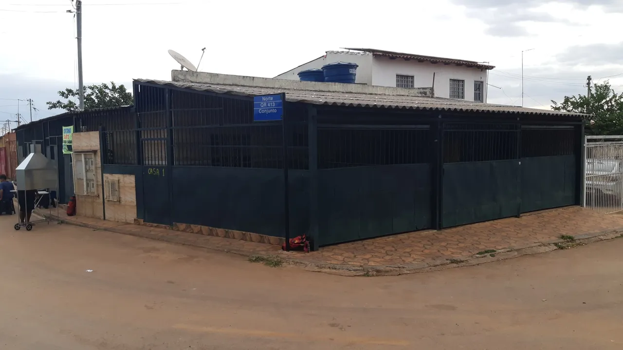 IMPERDIVEL INVESTIDOR! Excelente lote com 4 casas e Renda de R$ 2800! Samambaia Norte!