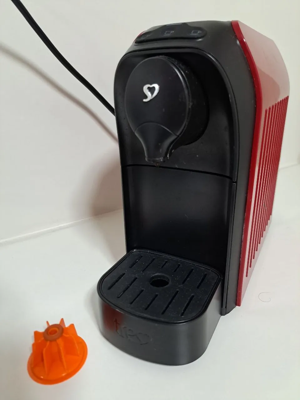 Cafeteira Três Corações Treo - Pronta para uso!