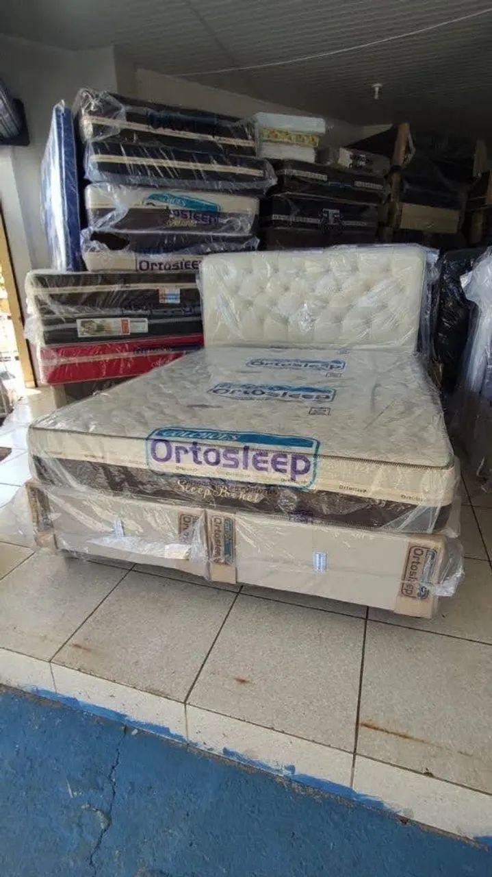 Cama Queen box e colchão e cabeceira 