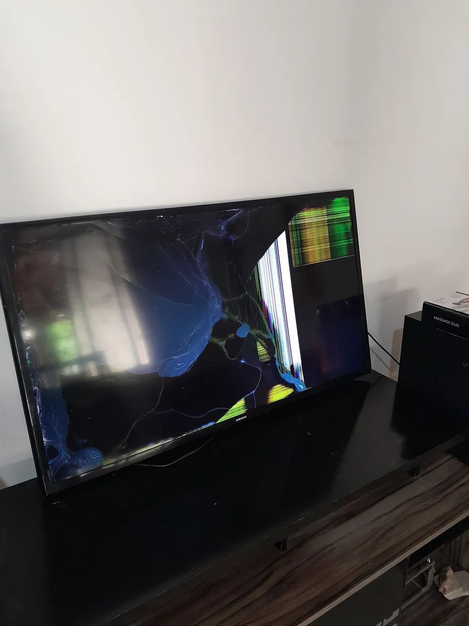 Smart tv samsung tela trincada 