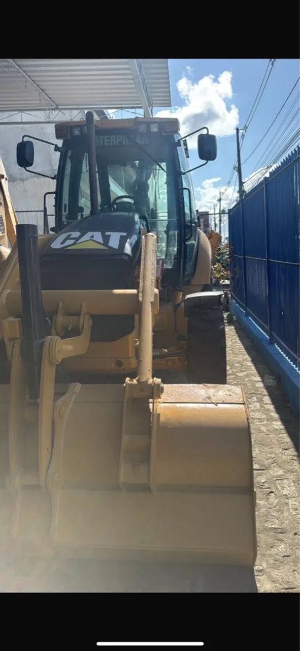 Trator Caterpillar 416E ANO 2014 - Foto 2